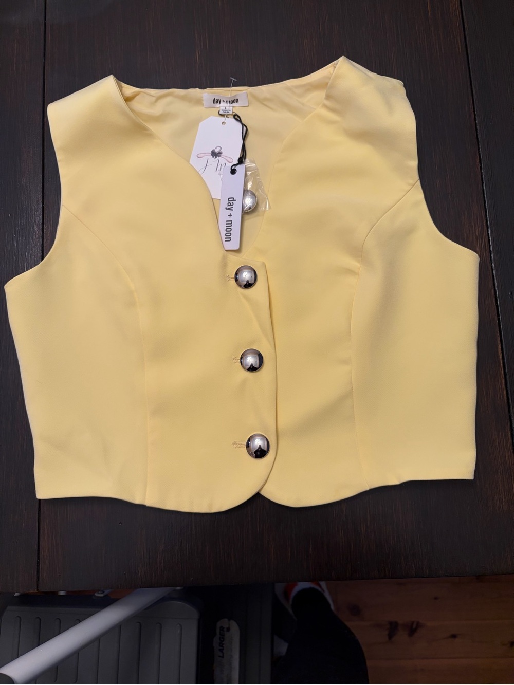 day + moon Yellow Sleeveless Button-Front Crop Vest